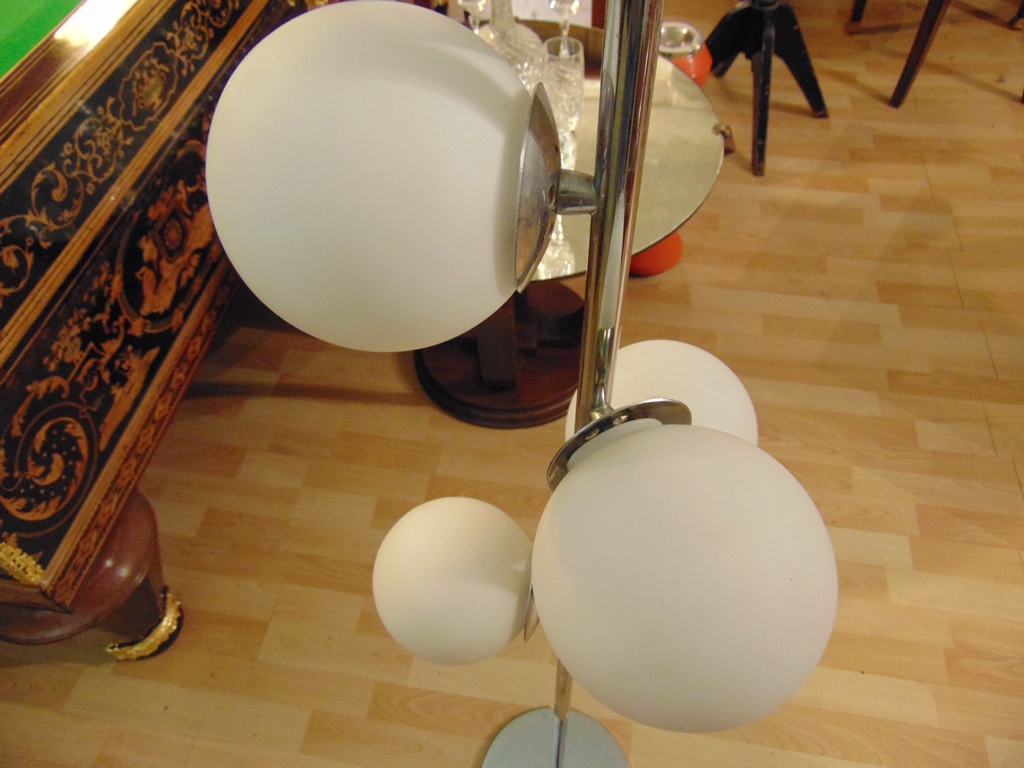 Lampe sur pied des années 70 N°1